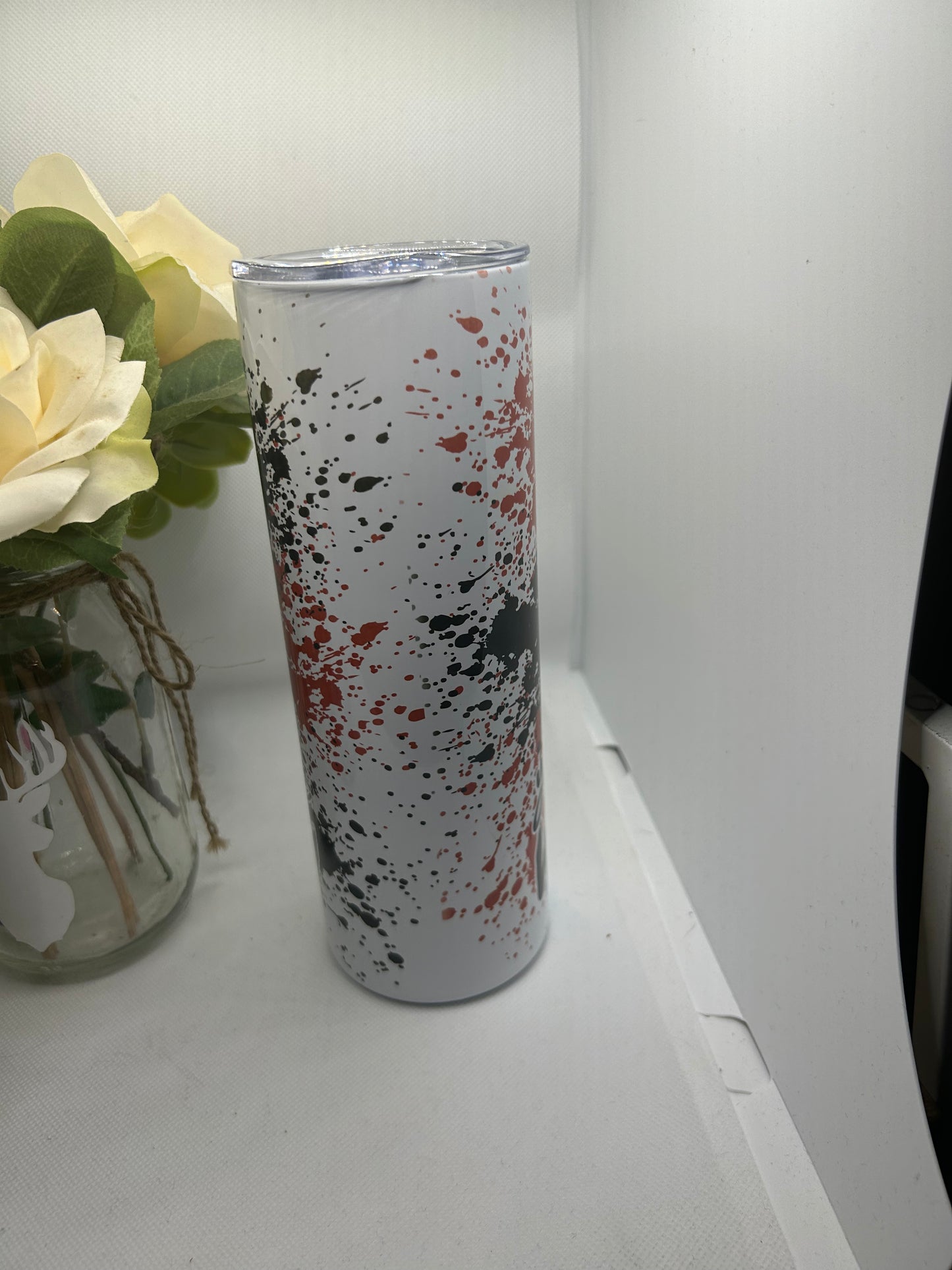 20oz Tumbler with a lid and straw
